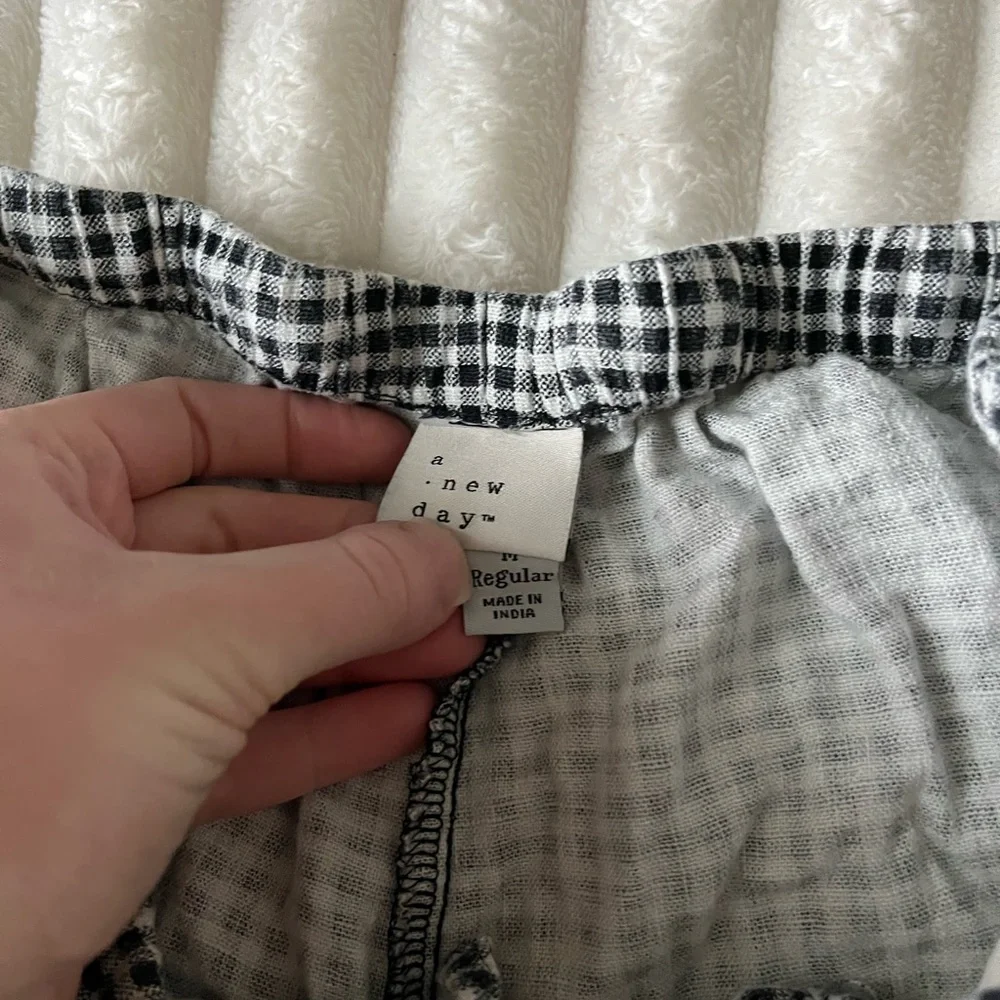 A New Day black and White Gingham distressed Women's Shorts